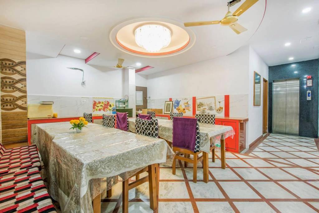Airport Sky Inn Homestay Dźajpur Zewnętrze zdjęcie